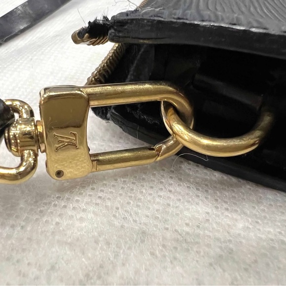Authentic LV Epi hand bag - Picture 5 of 9